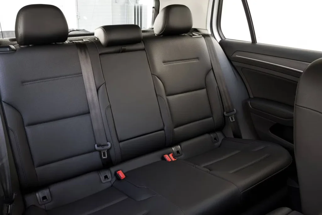 2017_volkswagen_e-golf_10