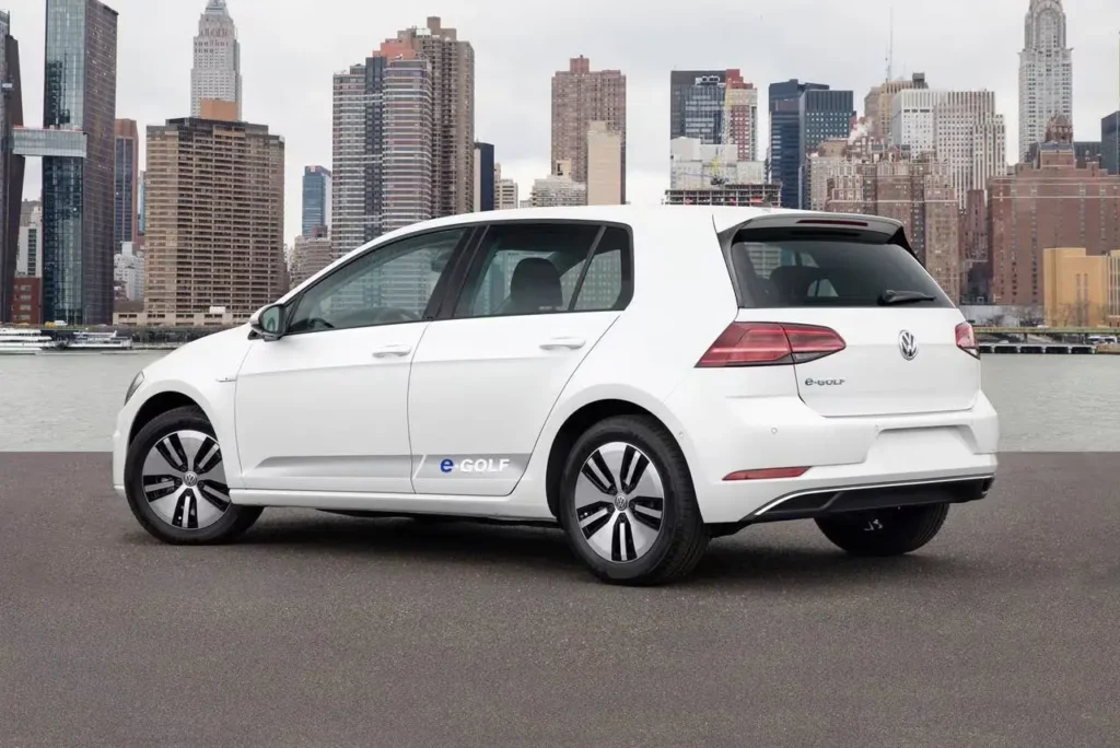 2017_volkswagen_e-golf_3