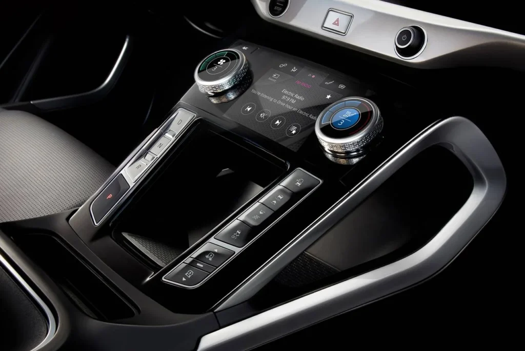 2020_jaguar_i-pace_12