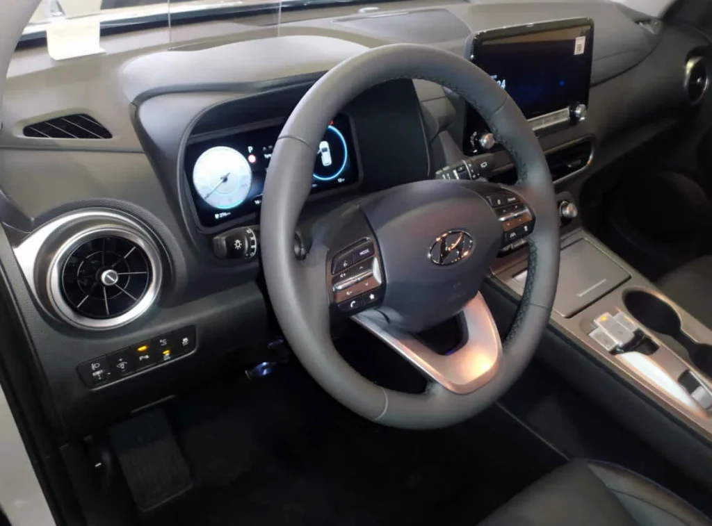 Hyundai-Kona-Electric64-kWh-model-7
