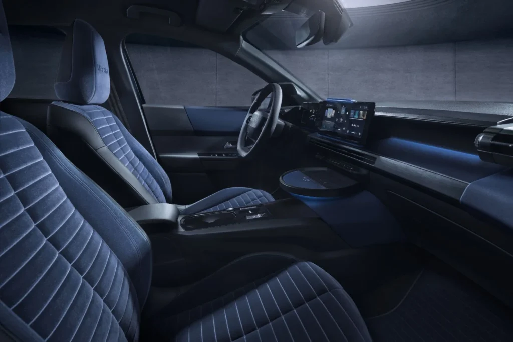 Lancia-Ypsilon-Electric_10