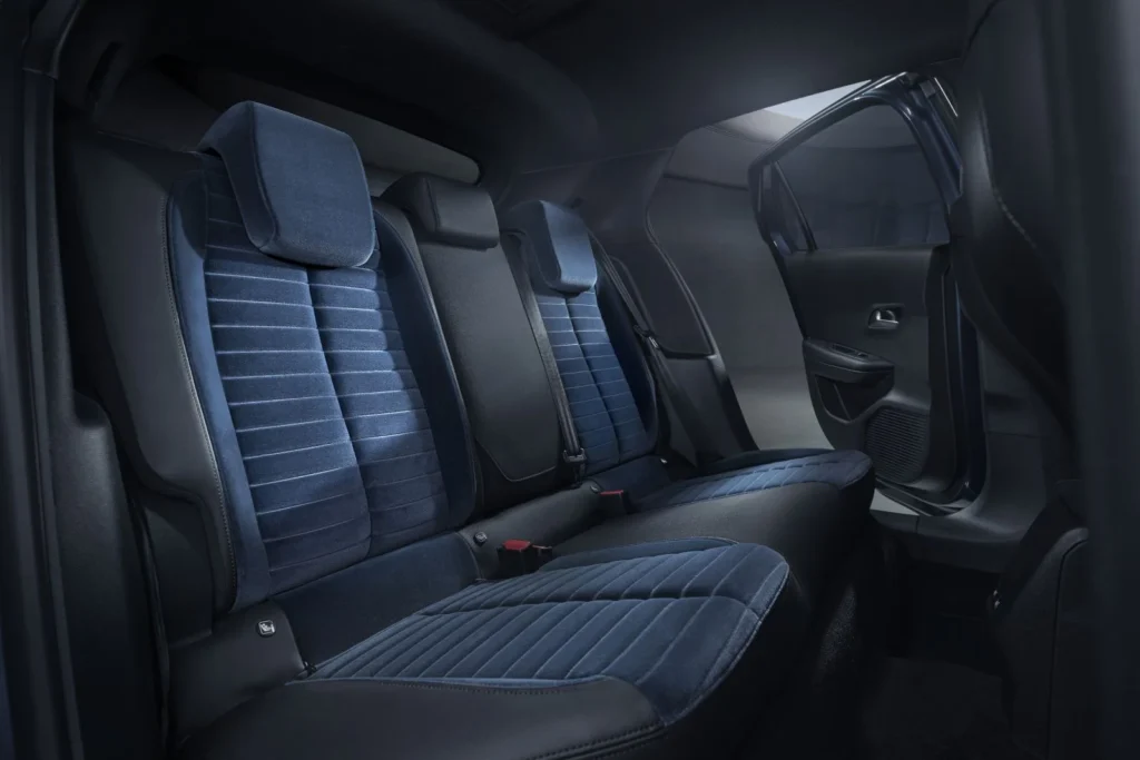 Lancia-Ypsilon-Electric_11