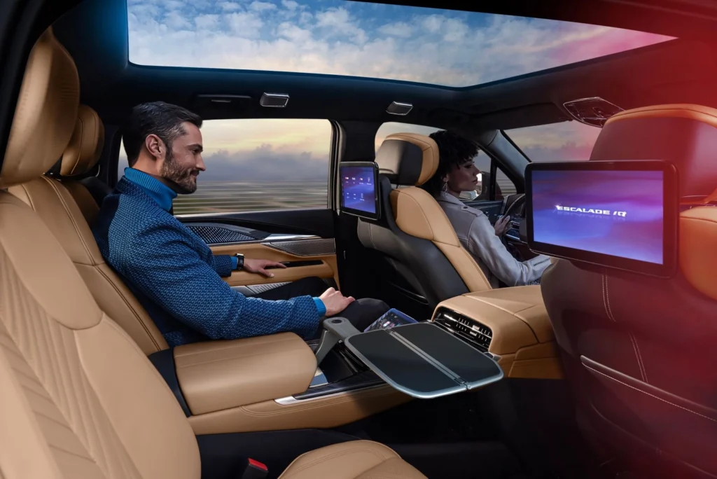Cadillac-Escalade-IQ-First-Edition_12