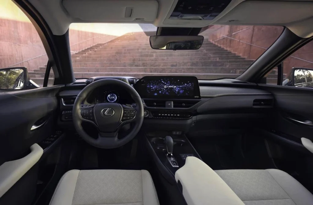 Lexus-UX-300e_9
