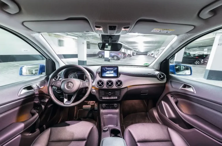 Mercedes B250e