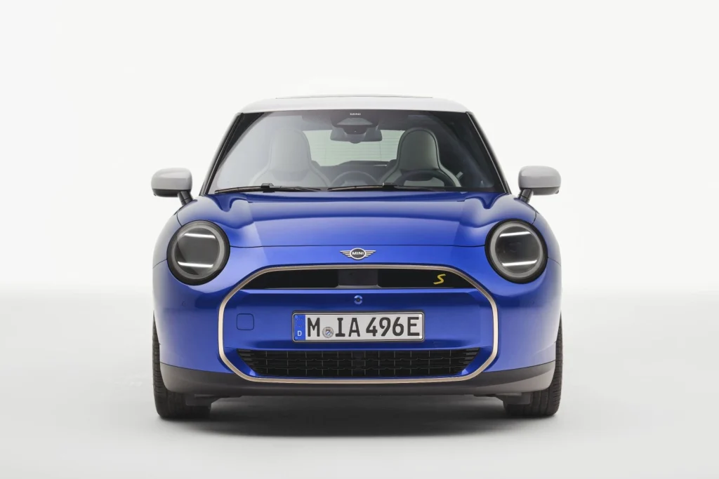 Mini-Cooper-E_3