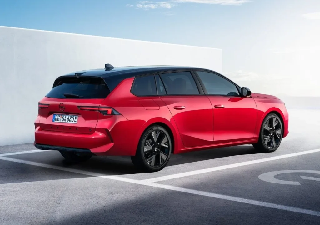 Opel Astra-e Sports Tourer