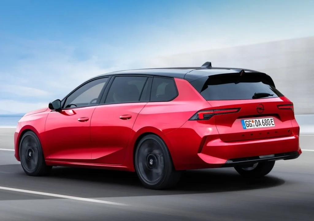Opel-Astra-e-Sports-Tourer_5