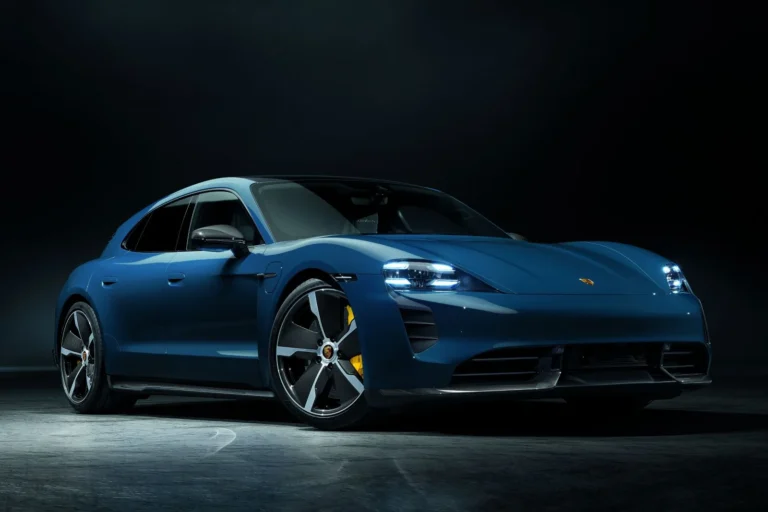 Porsche Taycan Sport Turismo Turbo