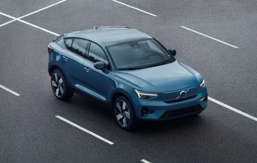 Volvo-C40-Recharge-AWD_1