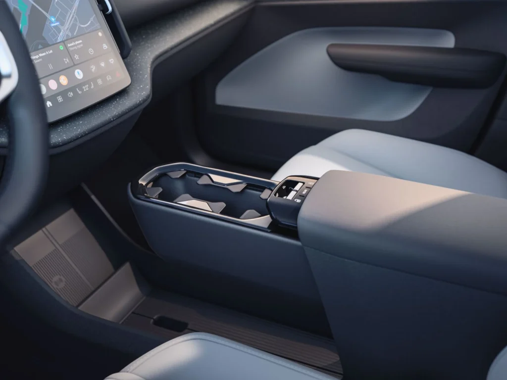 Volvo-EX30-Twin-Motor-Performance_12
