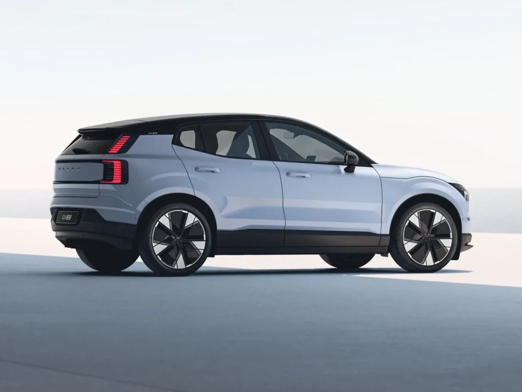 Volvo EX30 Twin Motor Performance