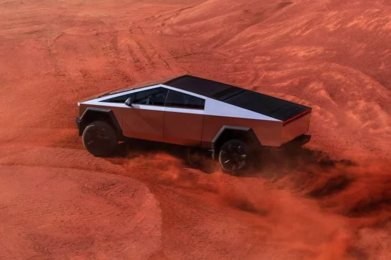 Tesla Cybertruck AWD