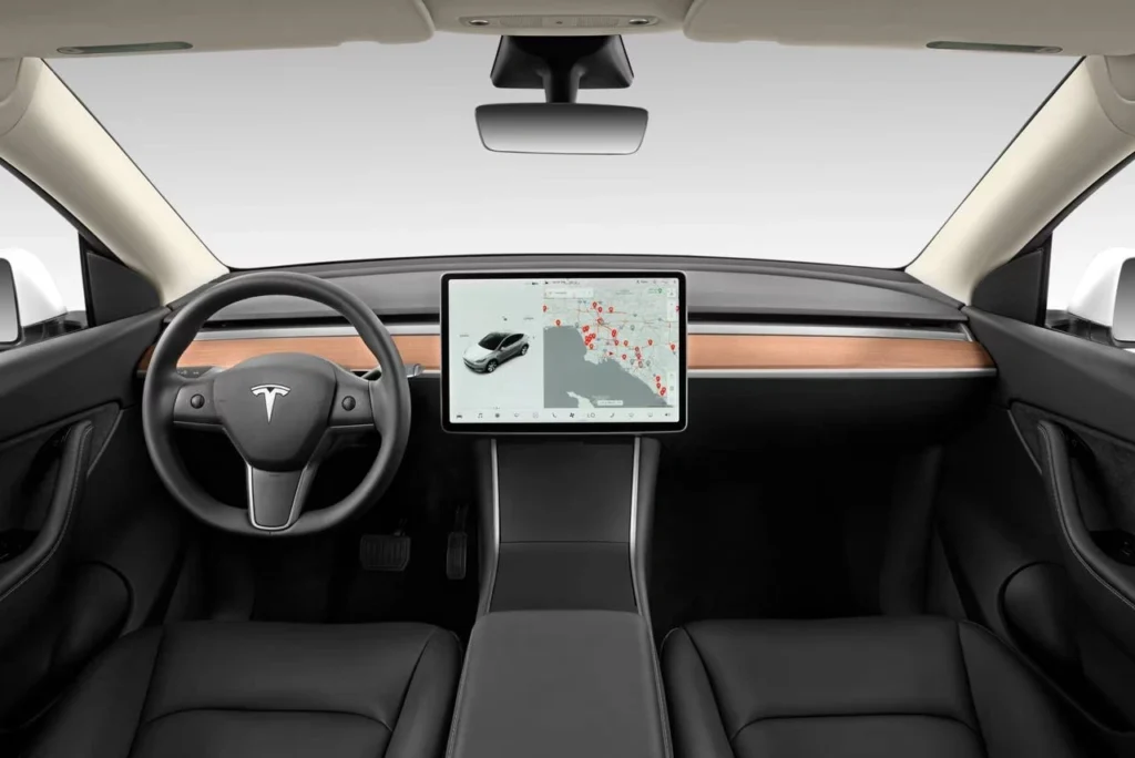 2024_tesla_model-y_11