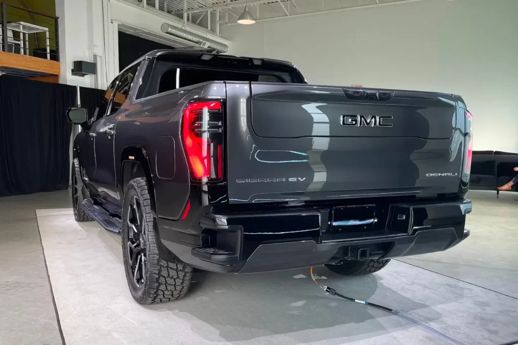 GMC Sierra EV Denali Edition 1_5