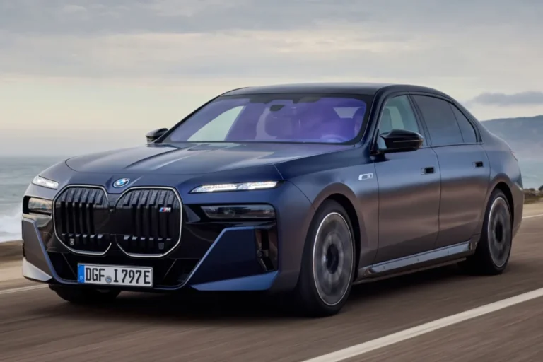 BMW i7 M70 - технічні характеристики та фото